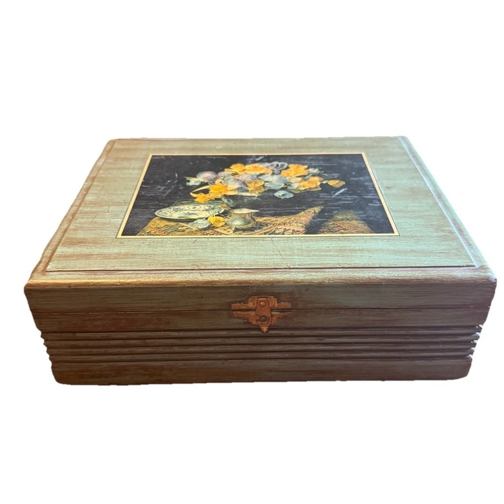 Vintage Wooden Cigar Box Windsor Flower Design Green
